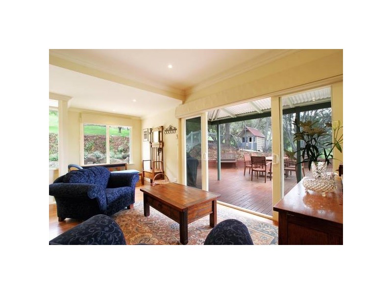 619 Steels Creek Road, Steels Creek VIC 3775