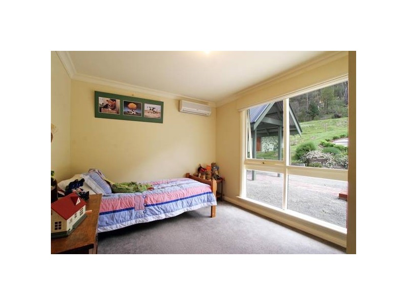 619 Steels Creek Road, Steels Creek VIC 3775