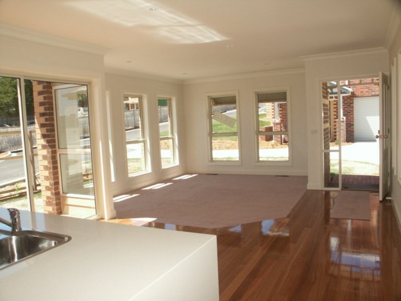 12/83-87 Maroondah Hwy, Healesville VIC 3777