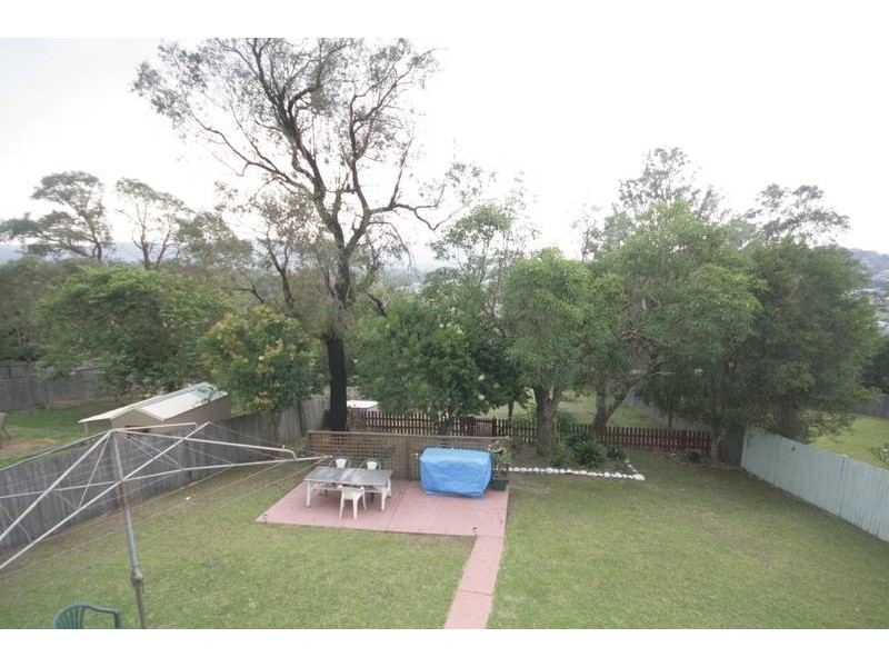 20 Lindsay Street, Unanderra NSW 2526