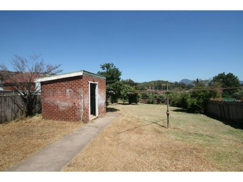 22 Lake Ave, Cringila NSW 2502