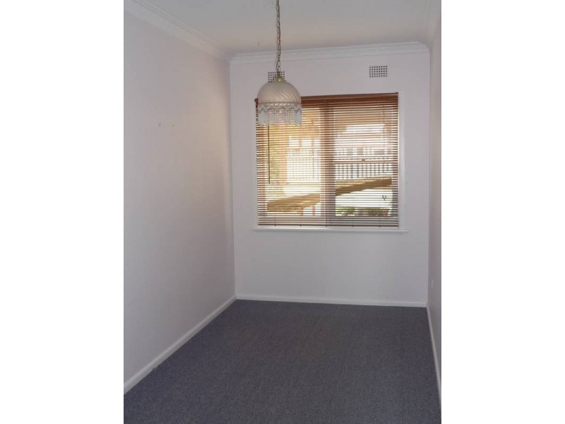 3 Bruce St, Unanderra NSW 2526
