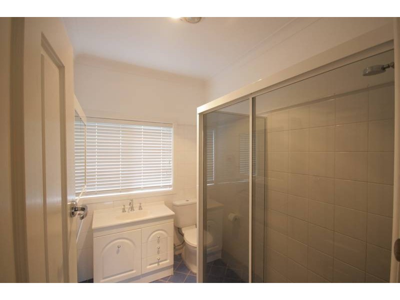 28 Stanley Ave, Farmborough Heights NSW 2526