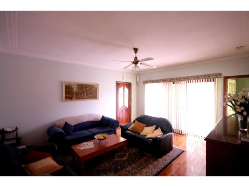 68 Hertford Street, Berkeley NSW 2506