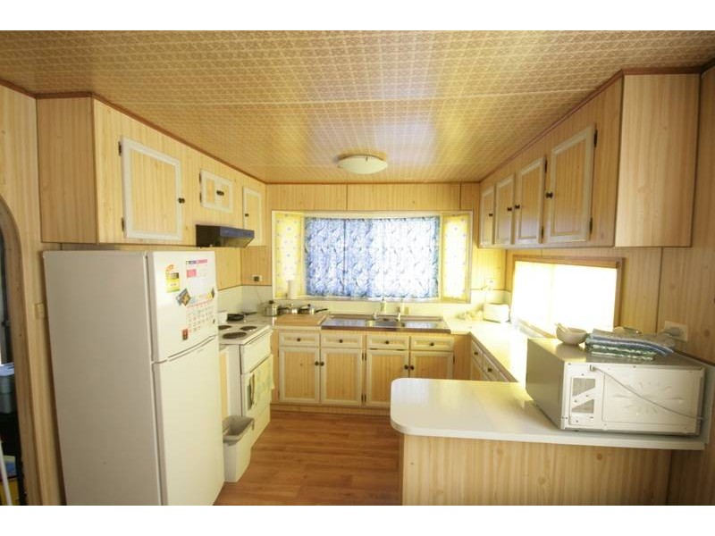 Site 140 Figtree Gardens Caravan Park, Figtree NSW 2525