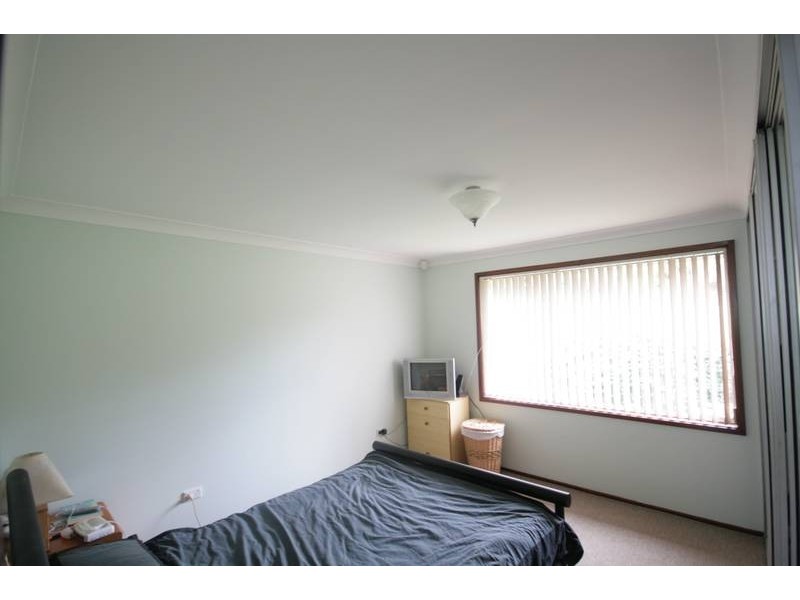 11 Gerard Ave, Farmborough Heights NSW 2526