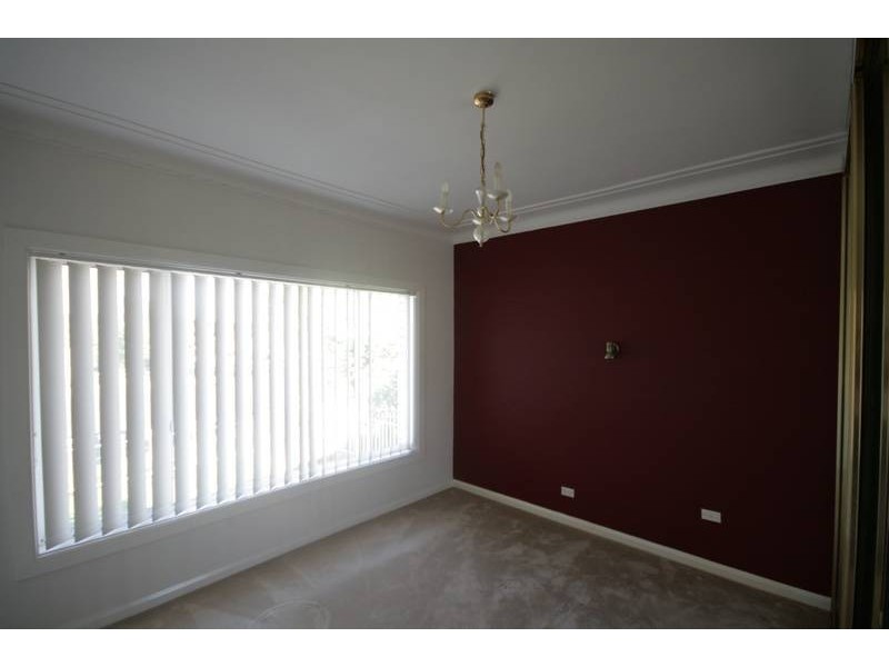 66 Balgownie Rd, Balgownie NSW 2519