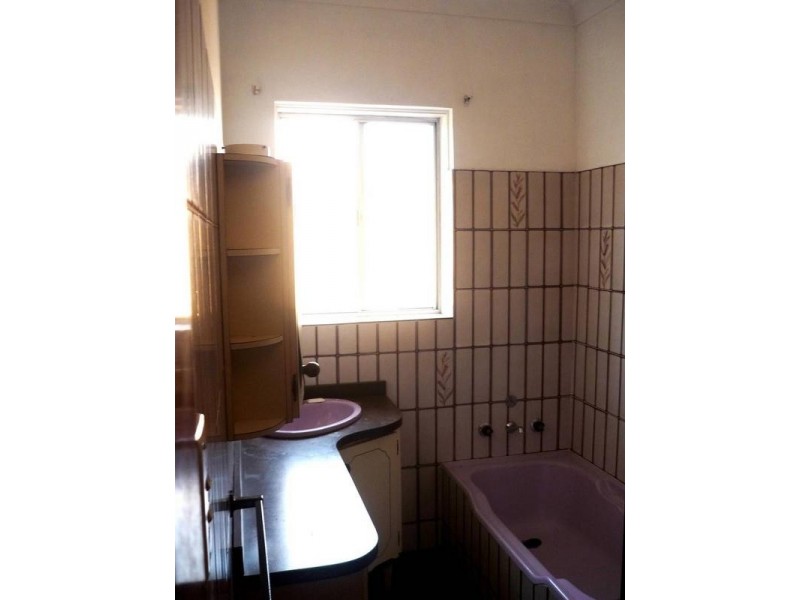 1 Lakeview Parade, Primbee NSW 2502