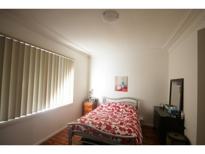 165 Gladstone Ave, Mount Saint Thomas NSW 2500