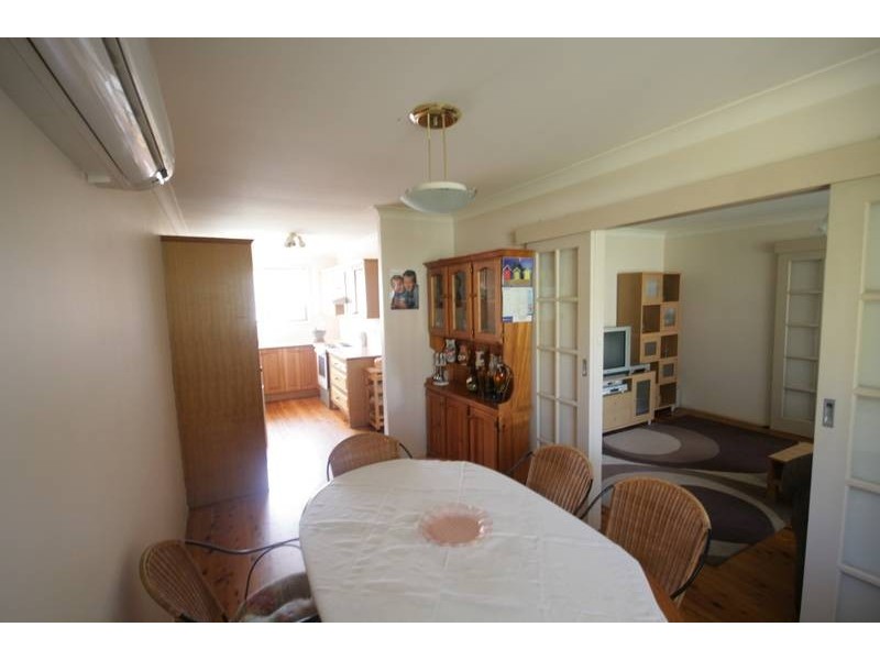 24 Beatus Street, Unanderra NSW 2526