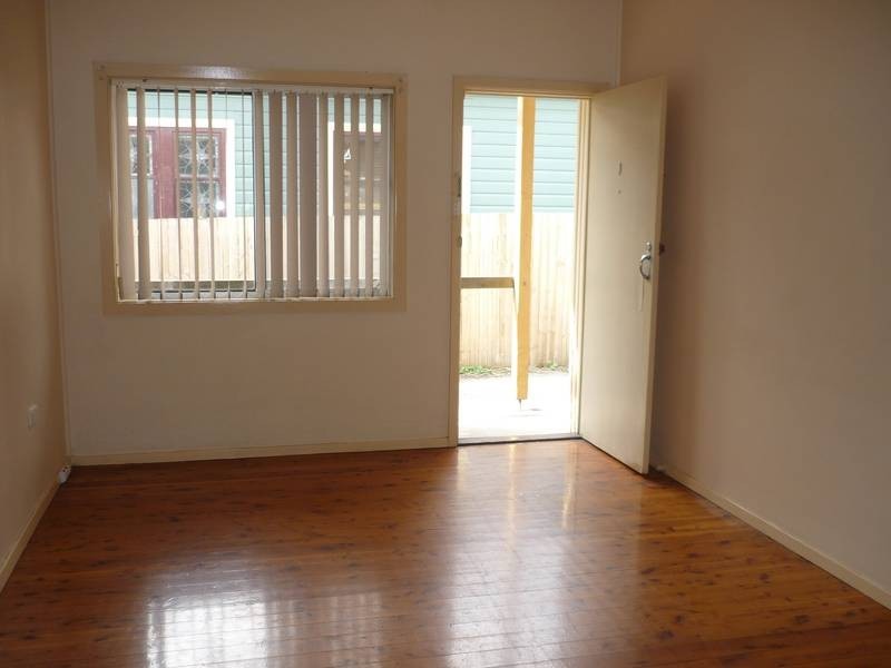 2/48 Preston Street, Mangerton NSW 2500