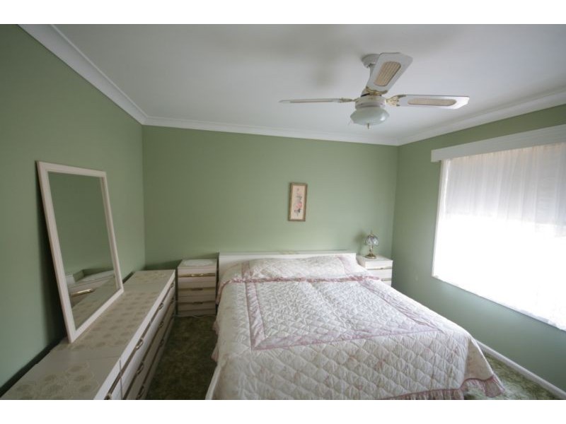 2/208 Farmborough Road, Farmborough Heights NSW 2526