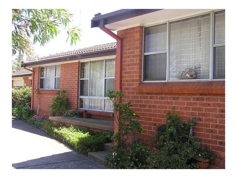 2/14 Strathearn Ave, Wollongong NSW 2500