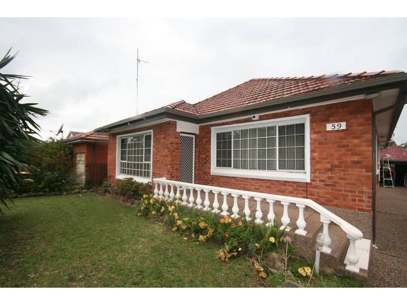 59 Rickard Road, Unanderra NSW 2526