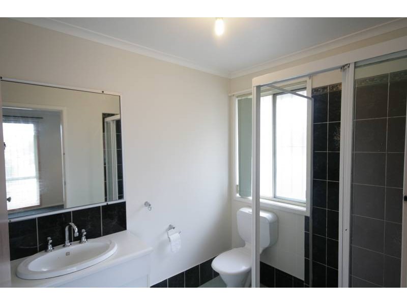 20 William Street, Unanderra NSW 2526