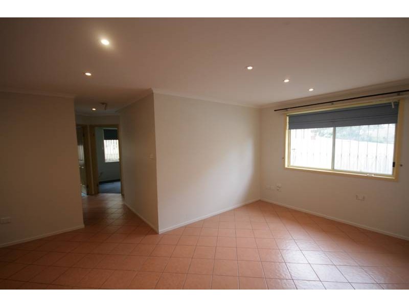 20 William Street, Unanderra NSW 2526
