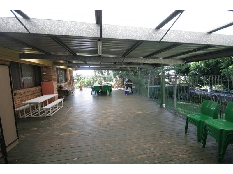 35 Tamarind Drive, Cordeaux Heights NSW 2526