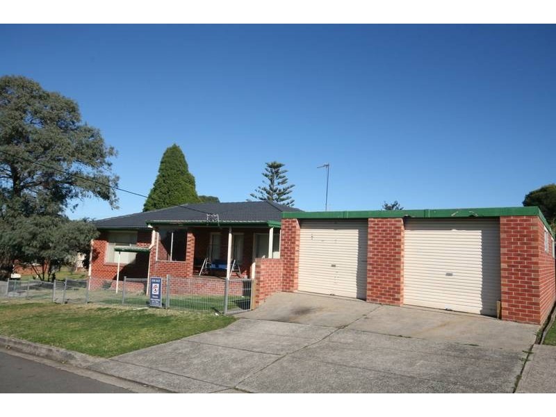 2 Mealing Ave, Mount Warrigal NSW 2528