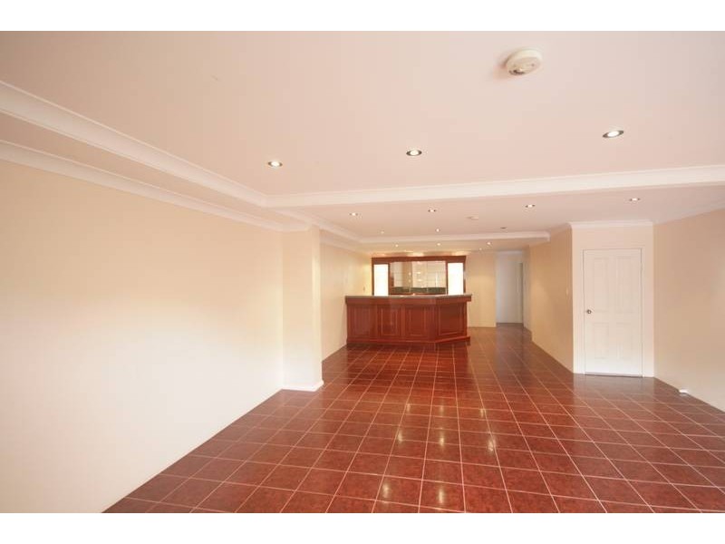 9 Kimmins Place, Figtree NSW 2525