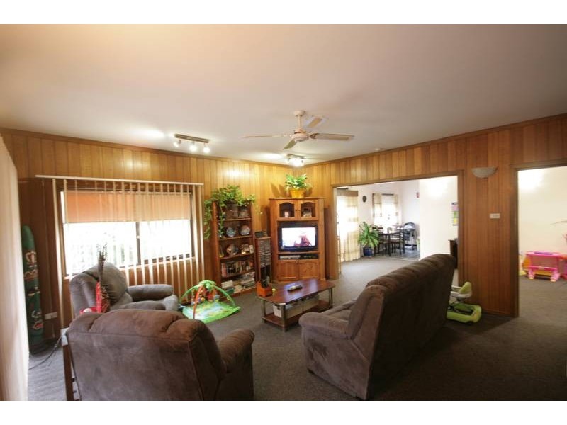 38 Beatus Street, Unanderra NSW 2526