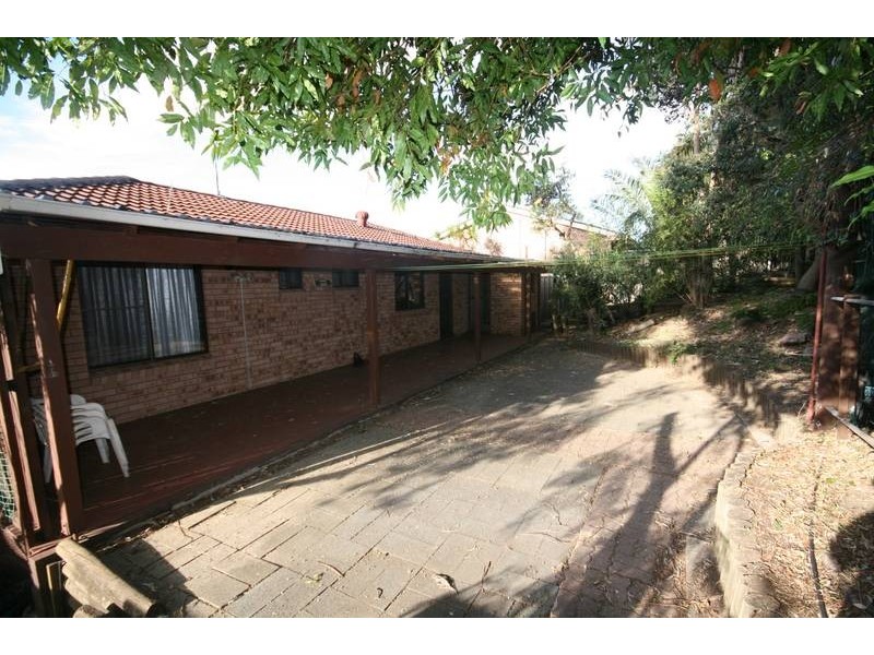 203 Waples Road, Farmborough Heights NSW 2526