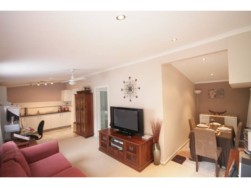 22 Hopman Cr, Berkeley NSW 2506