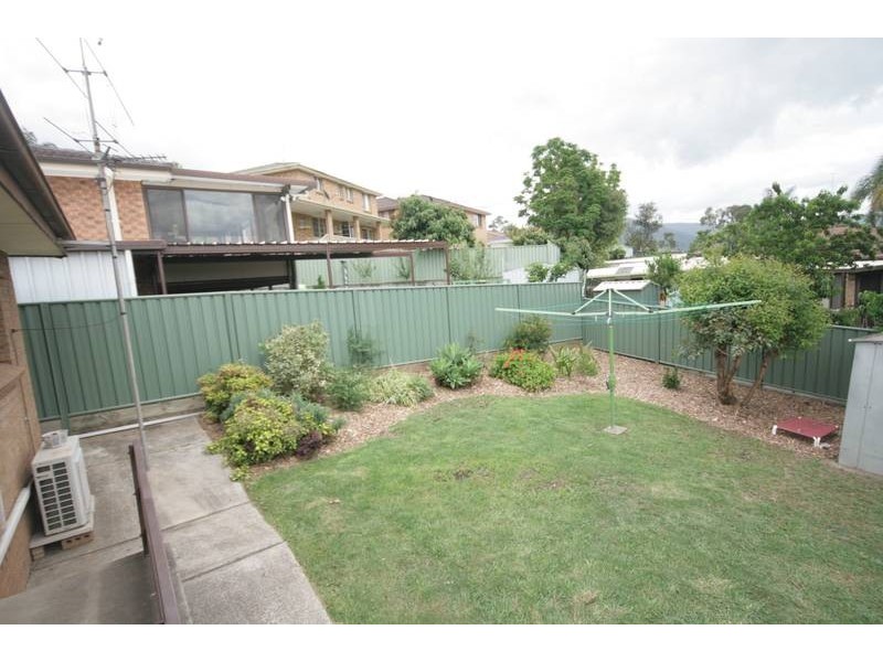 22 Hopman Cr, Berkeley NSW 2506