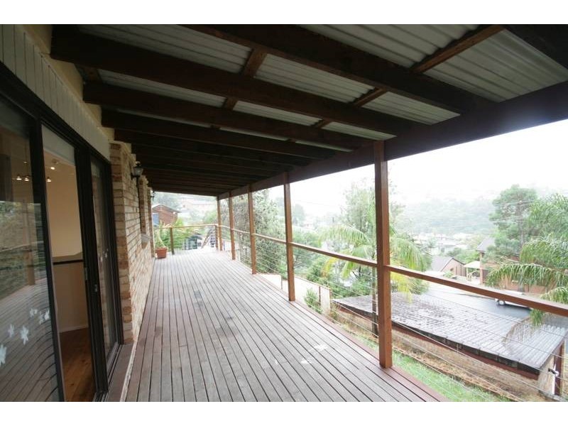 16 Ashley Avenue, Farmborough Heights NSW 2526