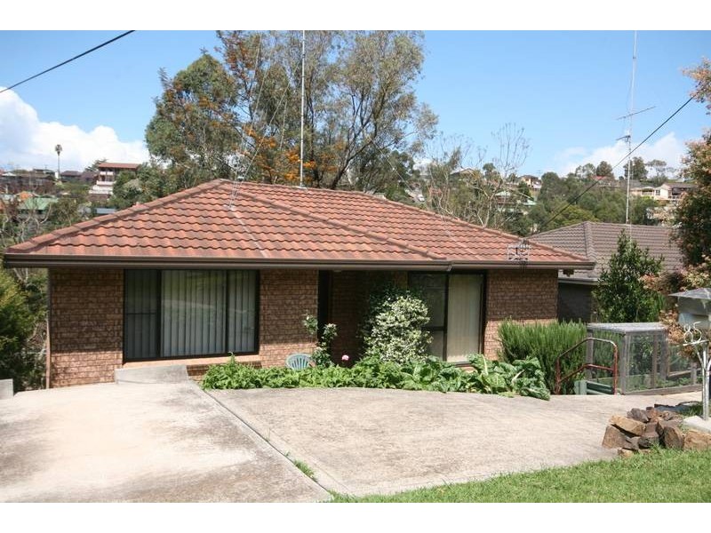 85 Stanley Ave, Farmborough Heights NSW 2526