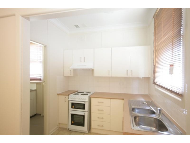 11 Derby Street, Berkeley NSW 2506