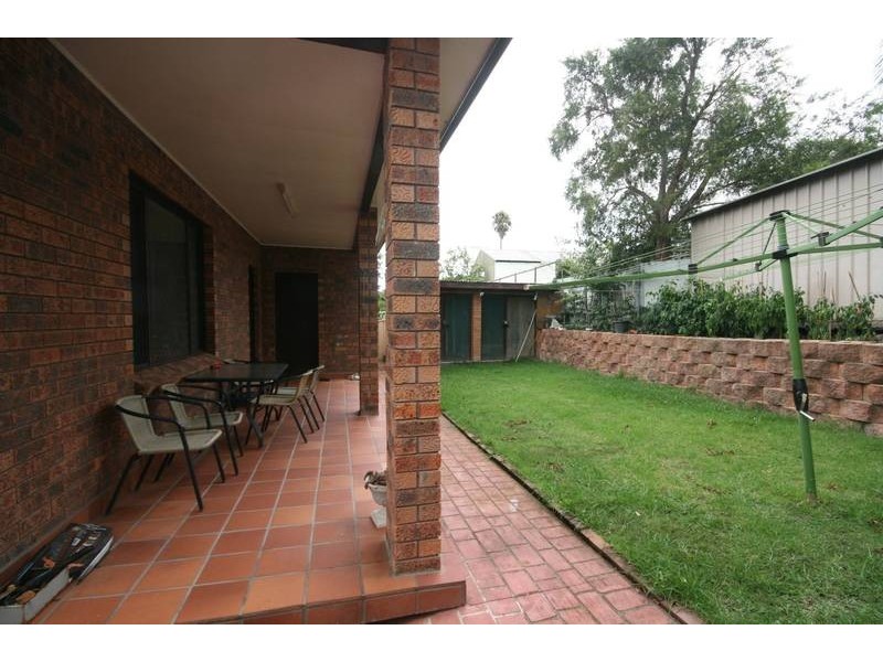 61 Iola Ave, Farmborough Heights NSW 2526