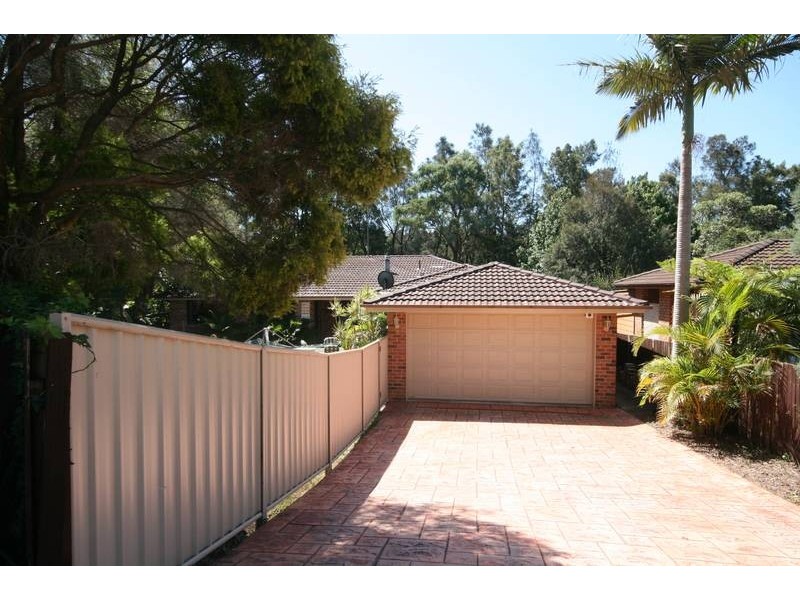 9 Balmaringa Close, Cordeaux Heights NSW 2526