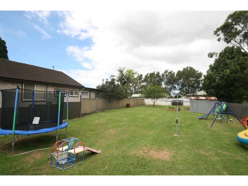 143 The Avenue, Figtree NSW 2525
