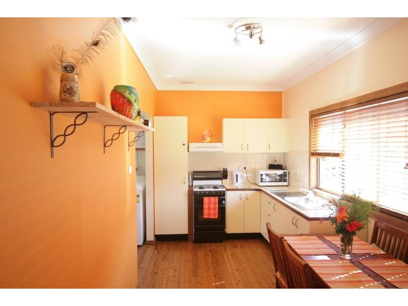 43 Jenkins Street, Unanderra NSW 2526