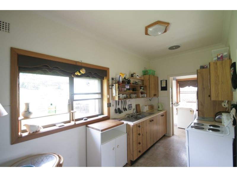 220 Northcliffe Drive, Warrawong NSW 2502