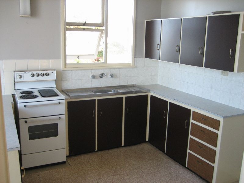 1/121 Northcliffe Drive, Lake Heights NSW 2502