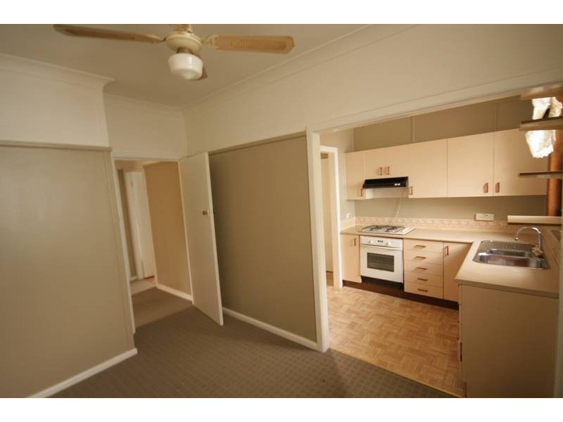 25 Maynes Parade, Unanderra NSW 2526