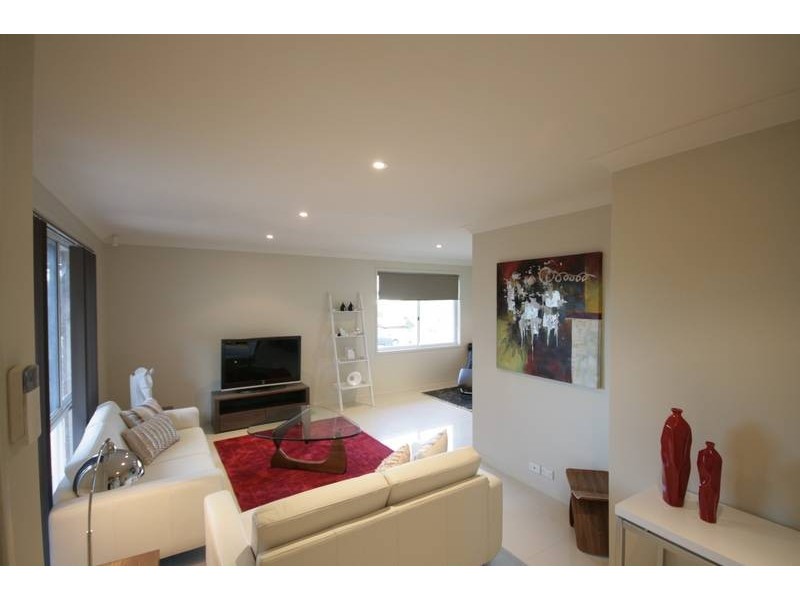 97 Rickard Road, Unanderra NSW 2526