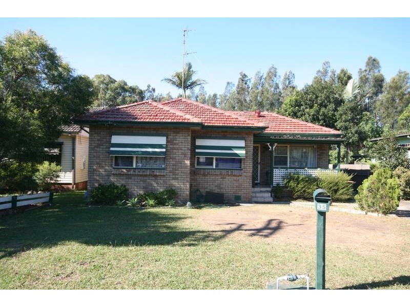 35 Brook Street, Dapto NSW 2530