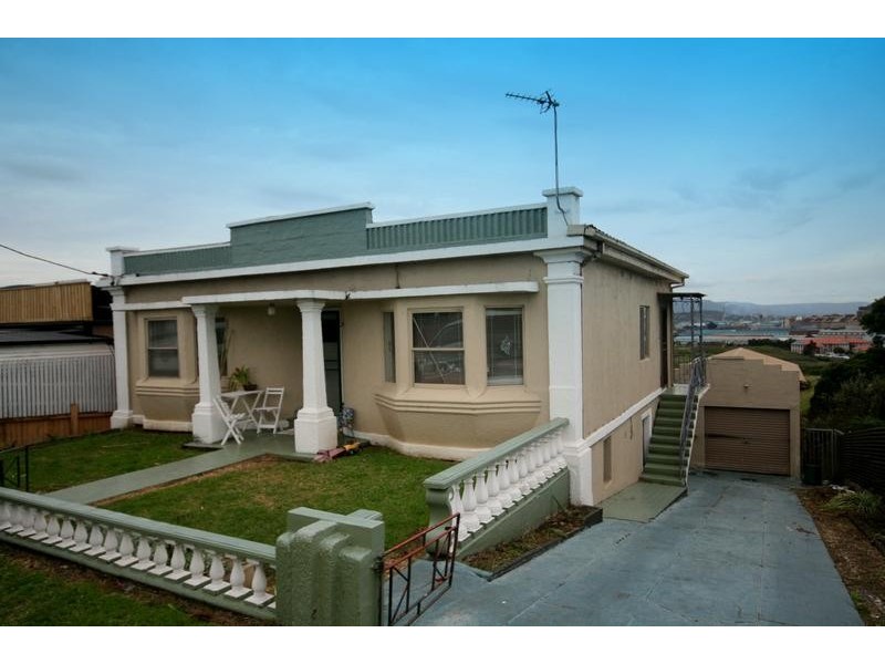 2/124 Flagstaff Road, Lake Heights NSW 2502