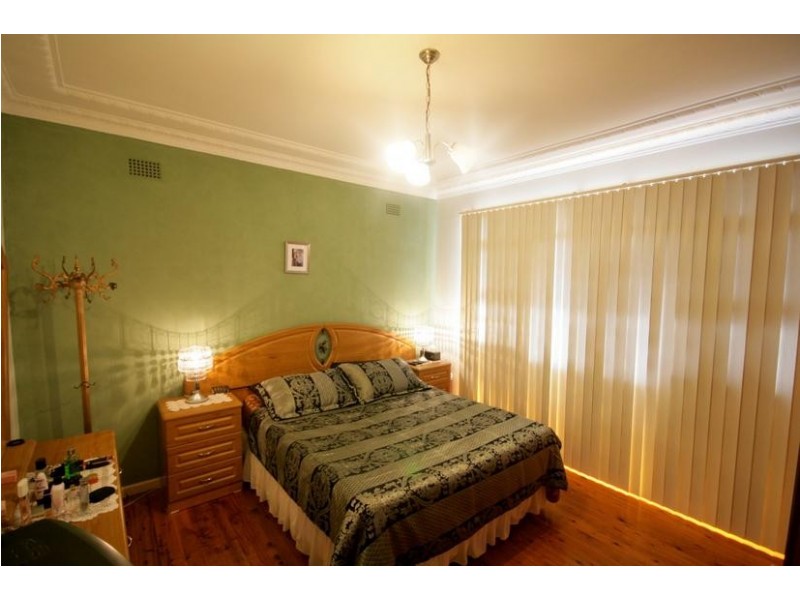 76 Vermont Road, Warrawong NSW 2502