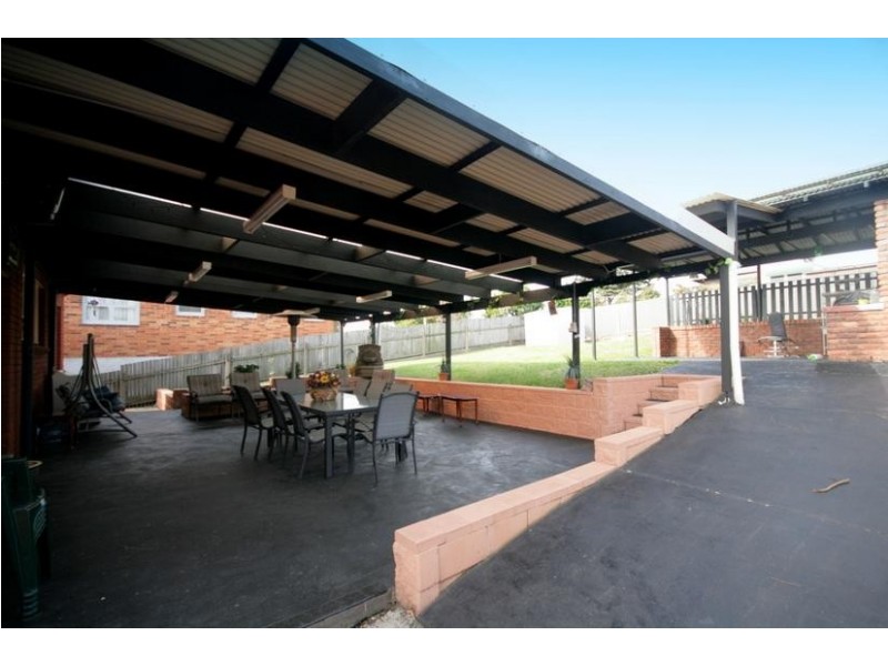 76 Vermont Road, Warrawong NSW 2502