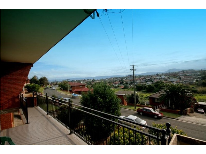 76 Vermont Road, Warrawong NSW 2502