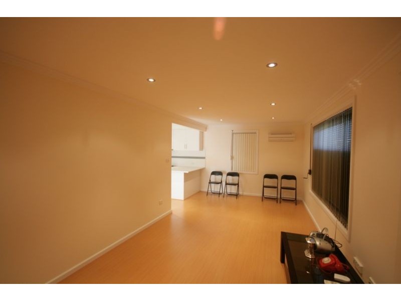 26 Farmborough Road, Unanderra NSW 2526