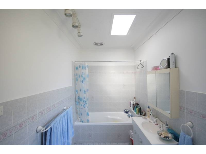 69 Blackman Parade, Unanderra NSW 2526