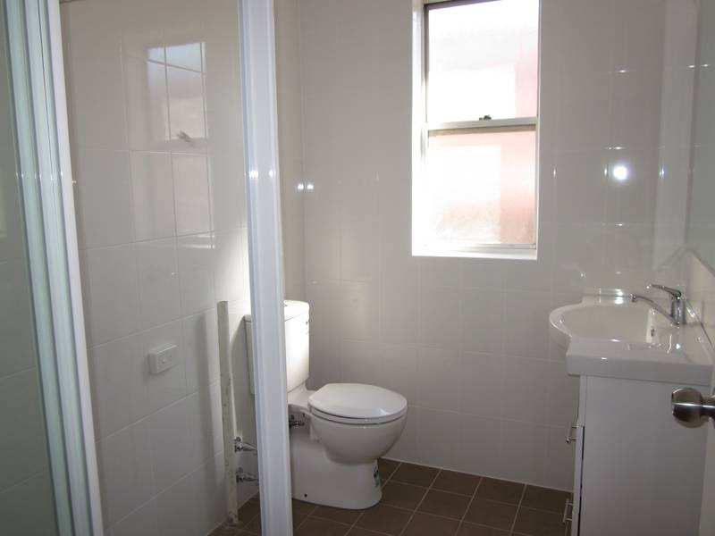 1/124 Flagstaff Road, Lake Heights NSW 2502