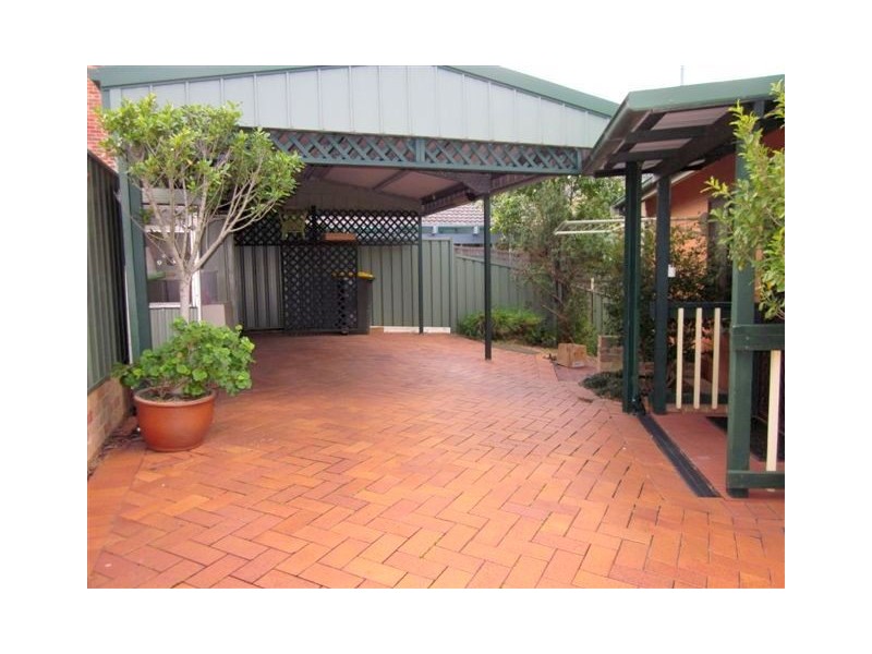 13 Masthead Place, Berkeley NSW 2506