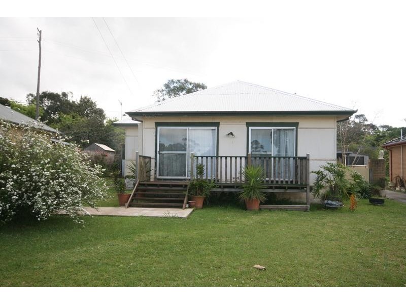 44 Hurt Parade, Unanderra NSW 2526