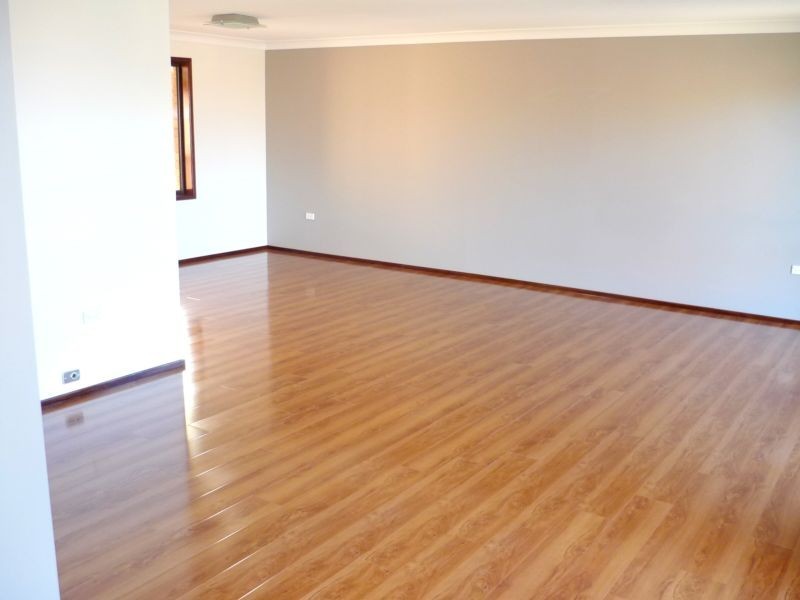 6 Kooranga Crescent, Cordeaux Heights NSW 2526