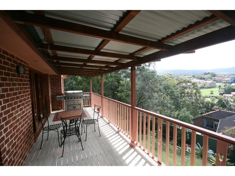 24 Koombala Grove, Cordeaux Heights NSW 2526